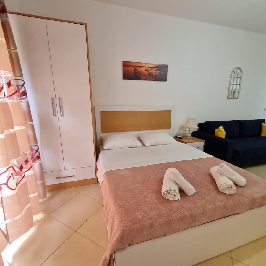 Studio By The Beach - Vlorë Exterior foto