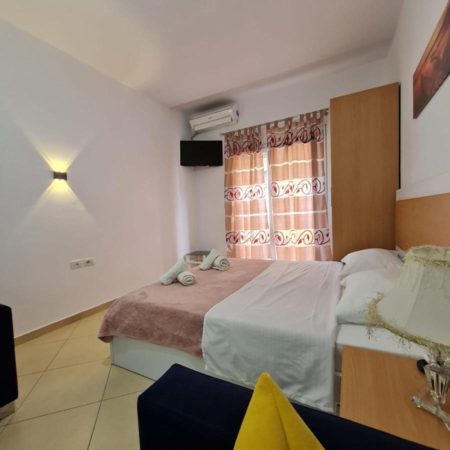 Studio By The Beach - Vlorë Exterior foto