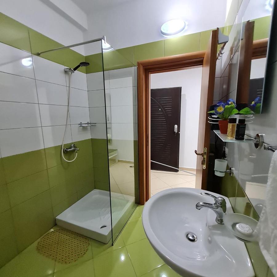 Studio By The Beach - Vlorë Exterior foto